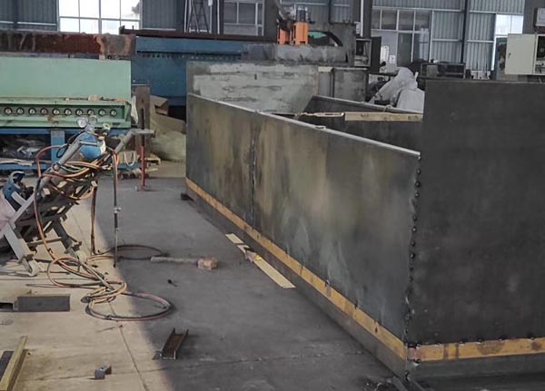 網(wǎng)帶鐵基燒結(jié)爐